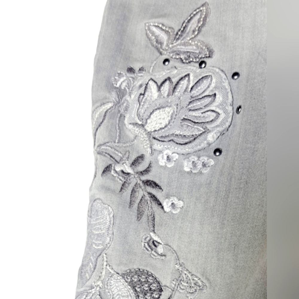 Chico's Light Gray Embroidered Jeggings - Picture 4 of 8